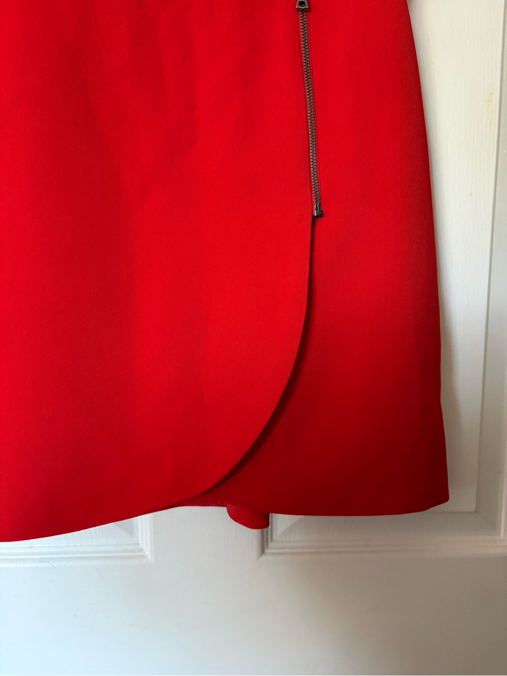 ALICE + OLIVIA Red Sleeveless Lennon Mini Dress - Picture 7 of 8